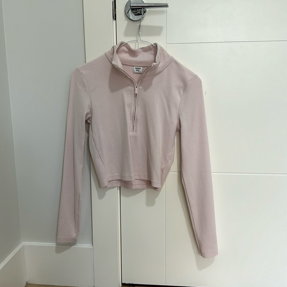 Aritzia Sunday best. size small blush pink quarter zip.